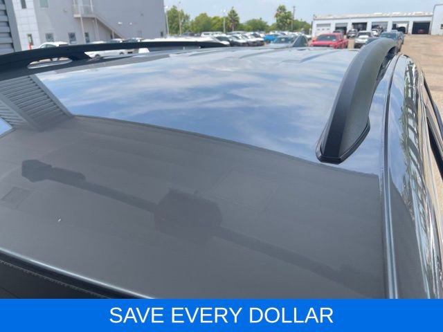 Used 2023 GMC Terrain SLE w/ Driver Convenience Package FWD image 11