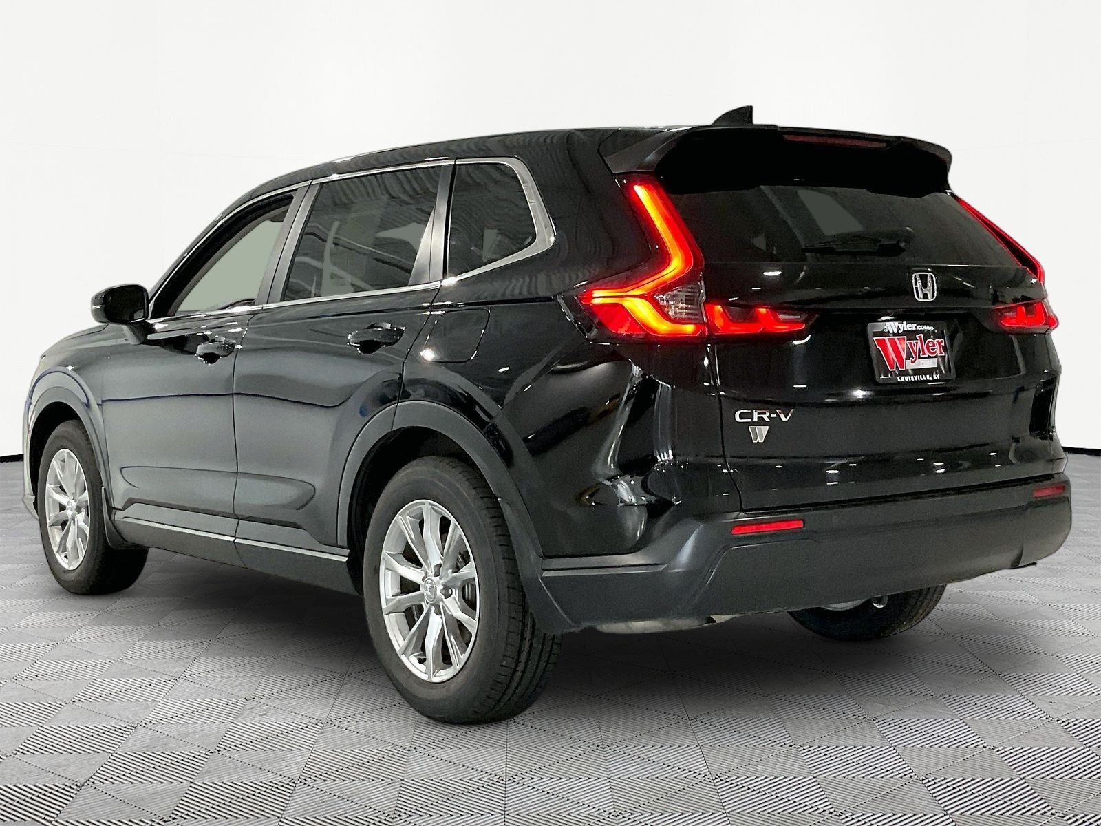 Used 2025 Honda CR-V EX-L image 4
