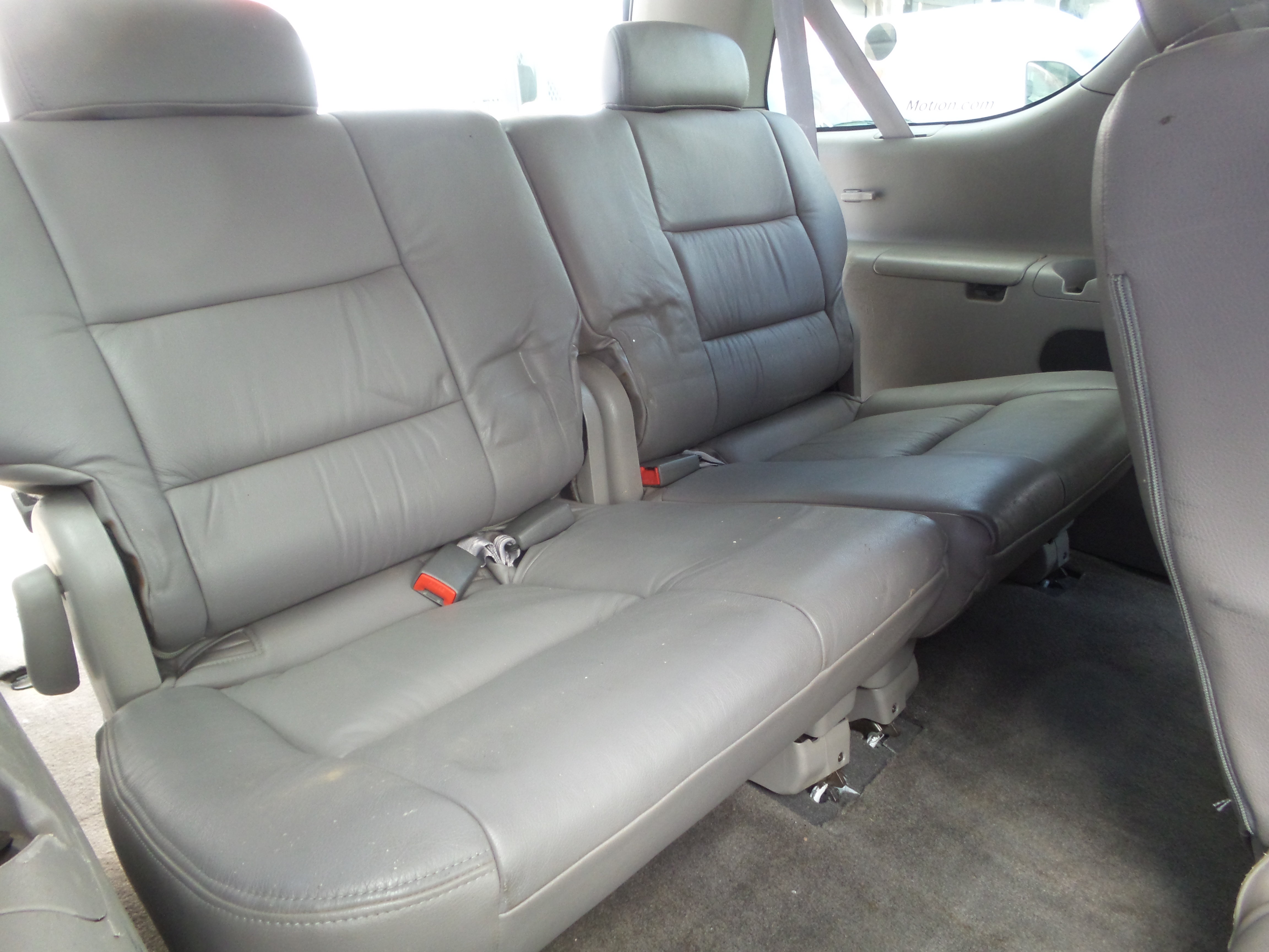 Used 2001 Toyota Sequoia SR5 AWD/4WD image 66
