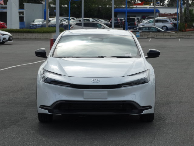 New 2026 Toyota Prius LE FWD image 3