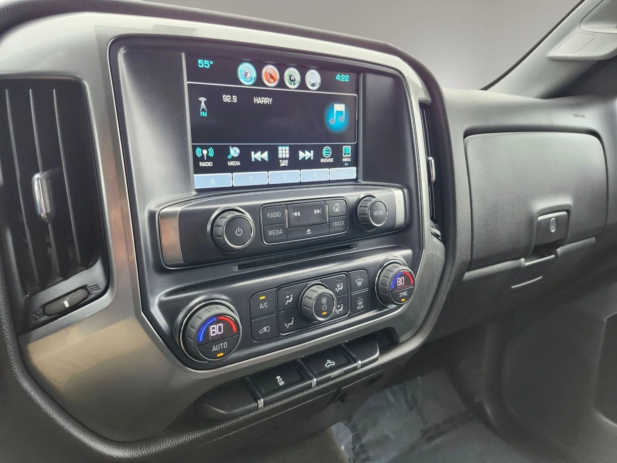Used 2018 Chevrolet Silverado 1500 LT w/ All Star Edition AWD/4WD image 18
