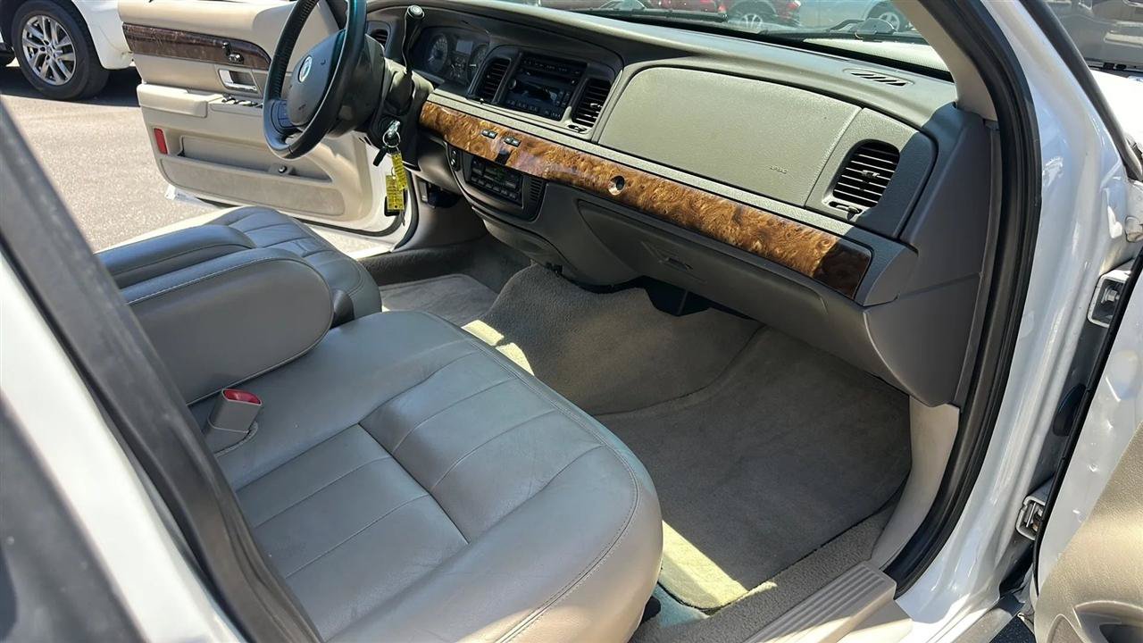 Used 2011 Mercury Grand Marquis LS RWD image 74