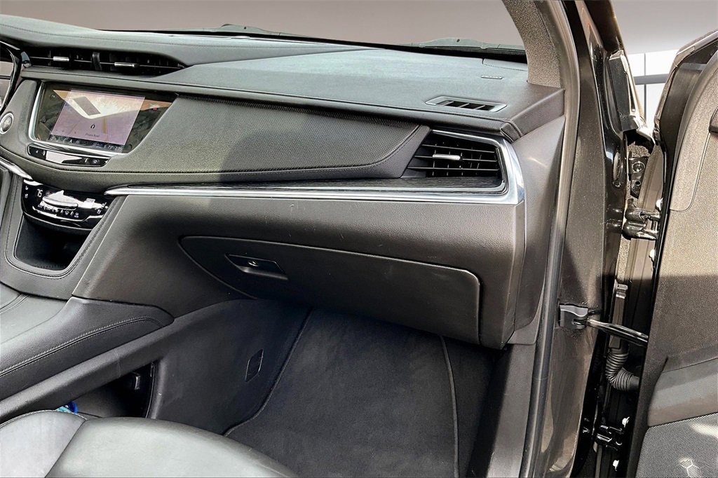 Certified 2023 Cadillac XT5 Premium Luxury image 16