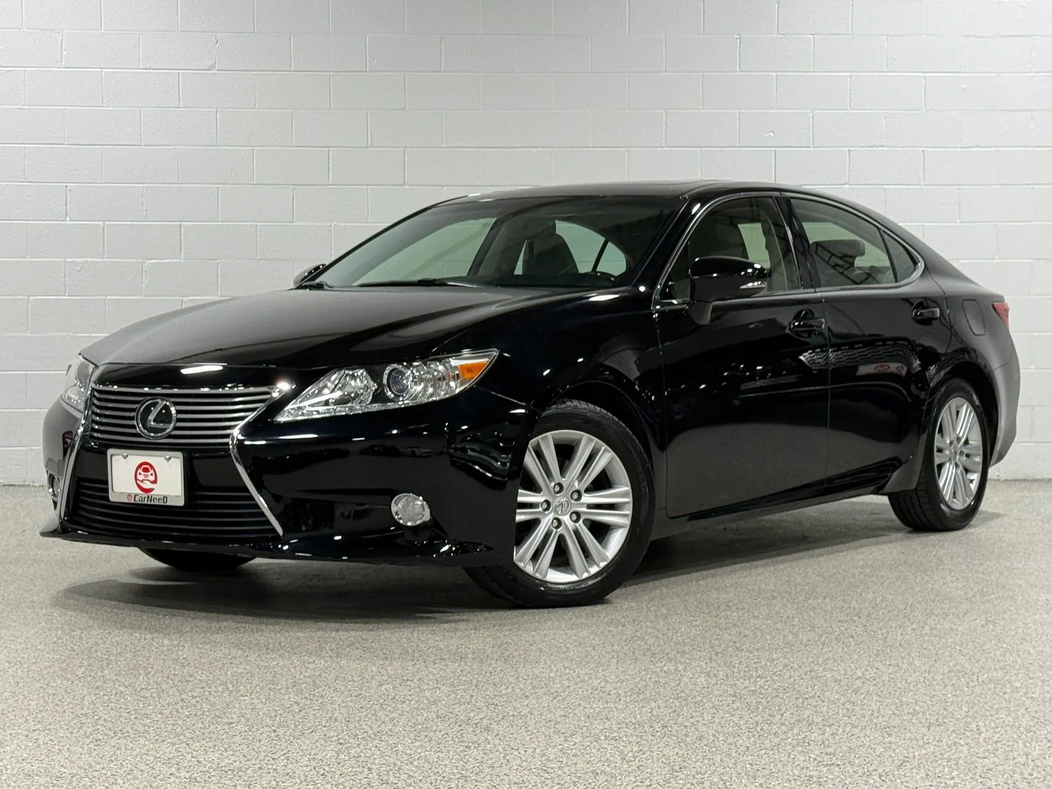 Used 2014 Lexus ES 350 w/ Premium Package image 2
