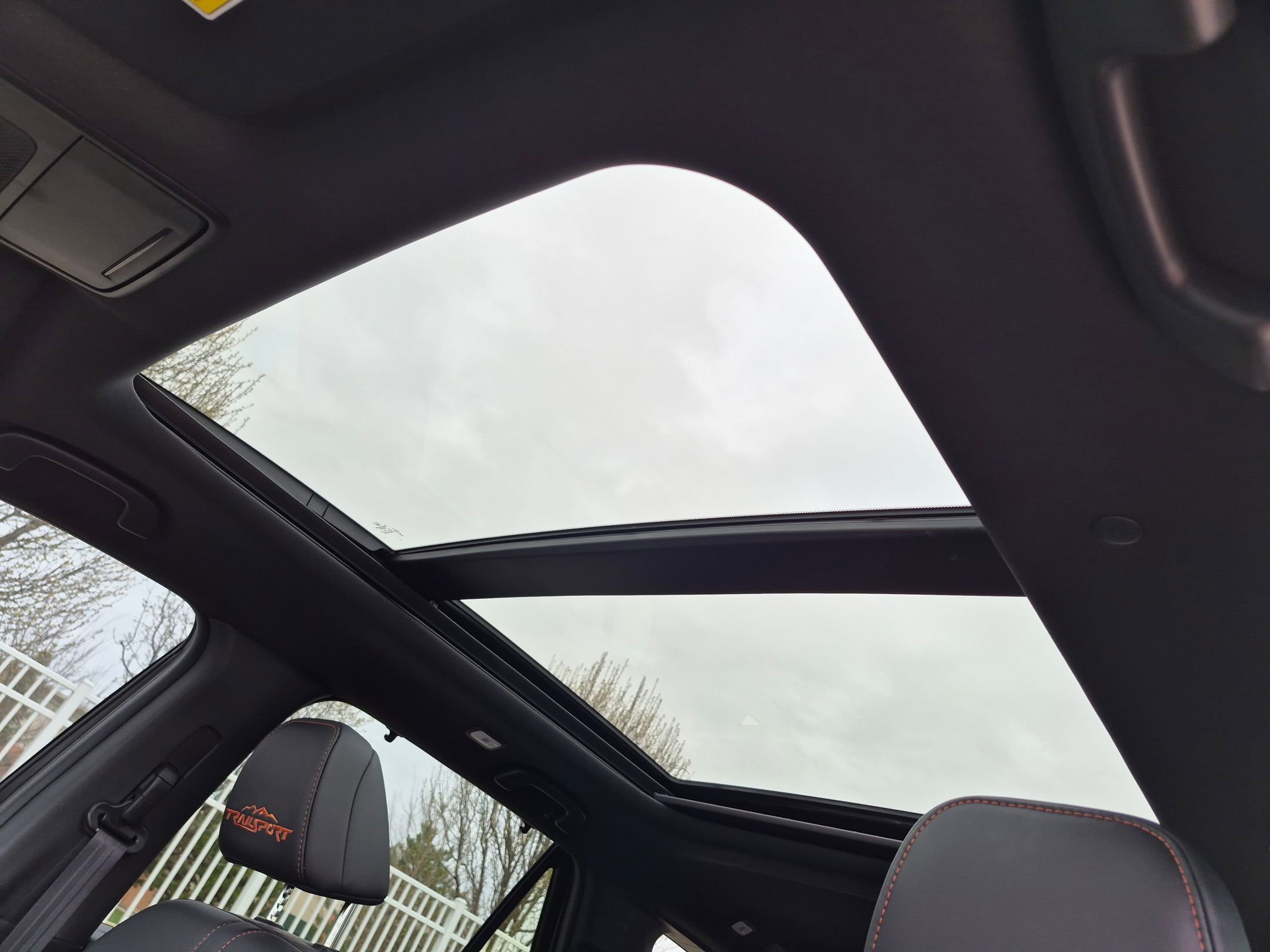 Certified 2025 Honda Pilot TrailSport image 12