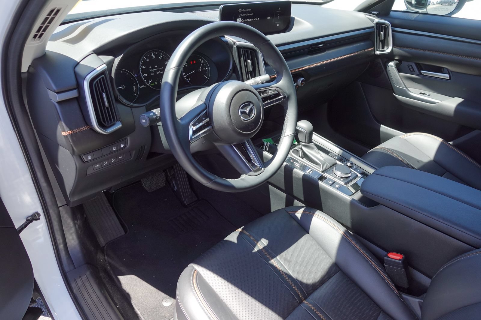 Used 2025 MAZDA CX-50 AWD 2.5 Hybrid w/ Premium Pkg image 11