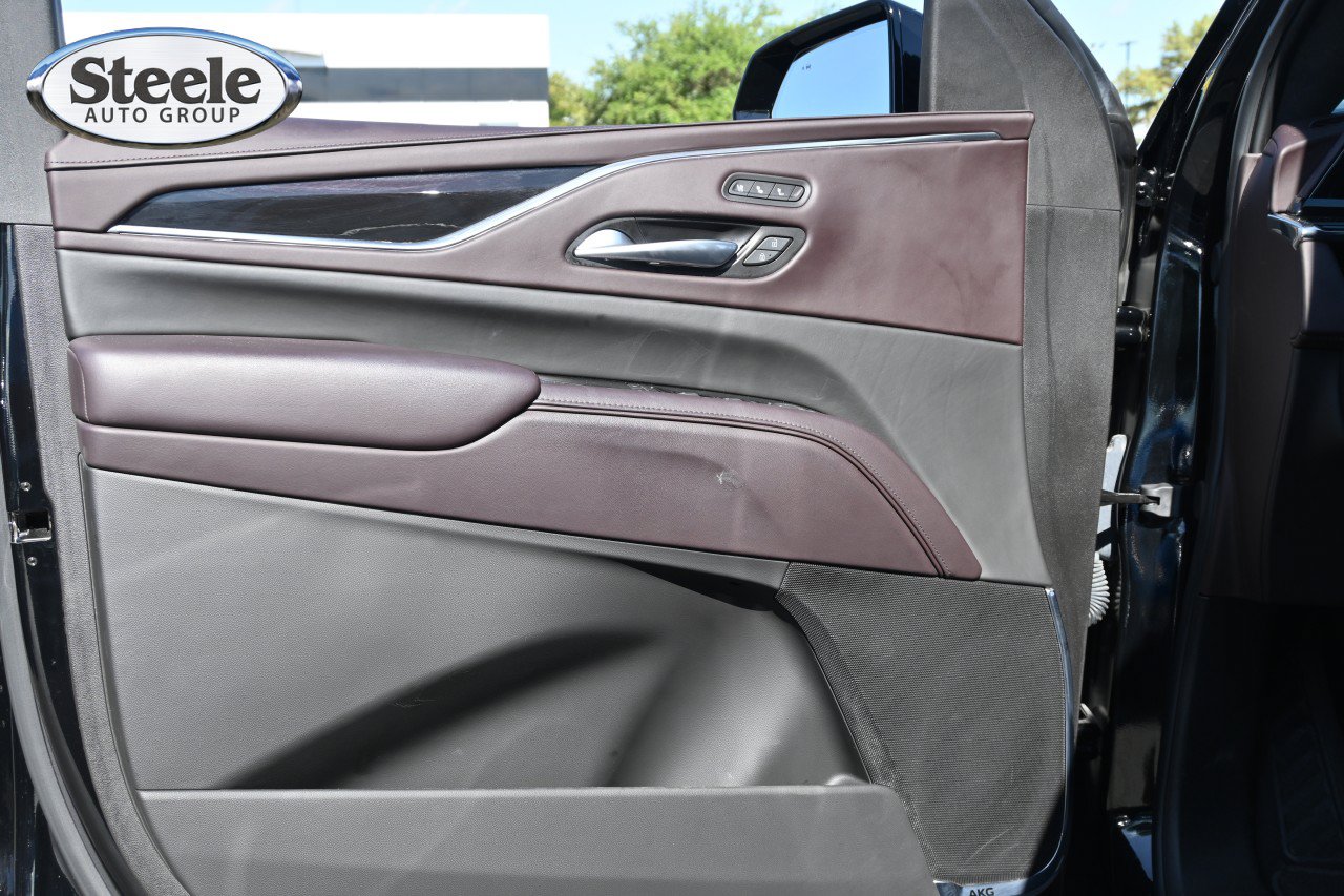 Certified 2023 Cadillac Escalade ESV Sport Platinum AWD/4WD image 19