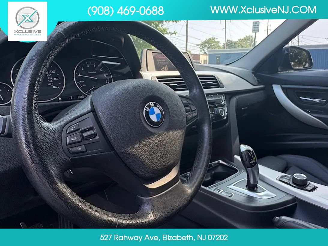Used 2018 BMW 320i xDrive Sedan AWD/4WD image 9