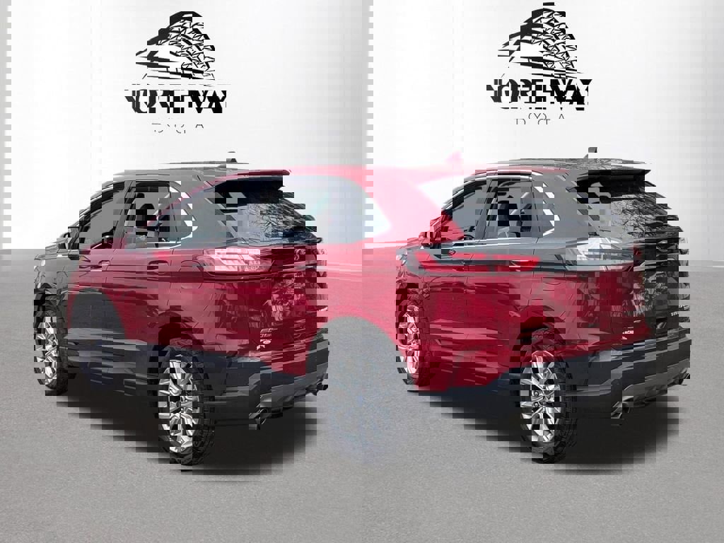 Used 2019 Ford Edge Titanium w/ Cold Weather Package AWD/4WD image 5