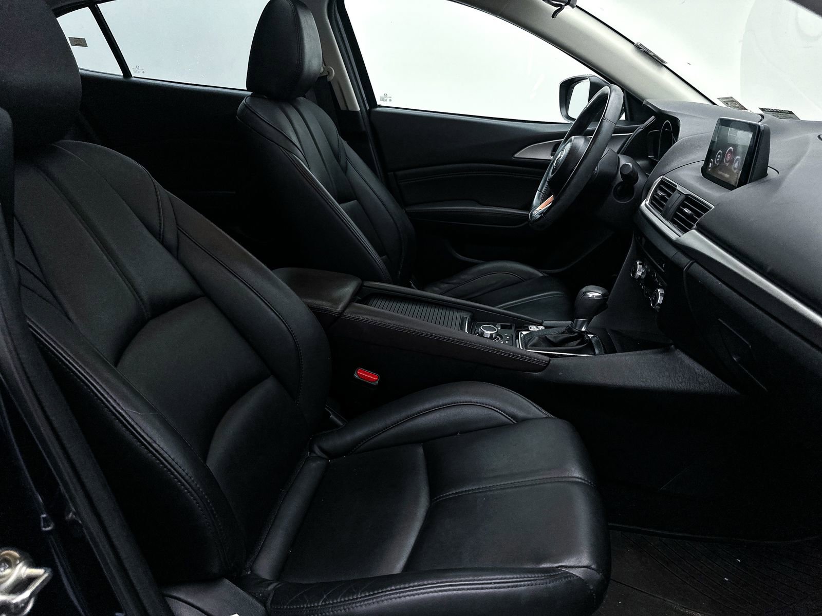 Used 2018 MAZDA MAZDA3 Touring FWD image 30