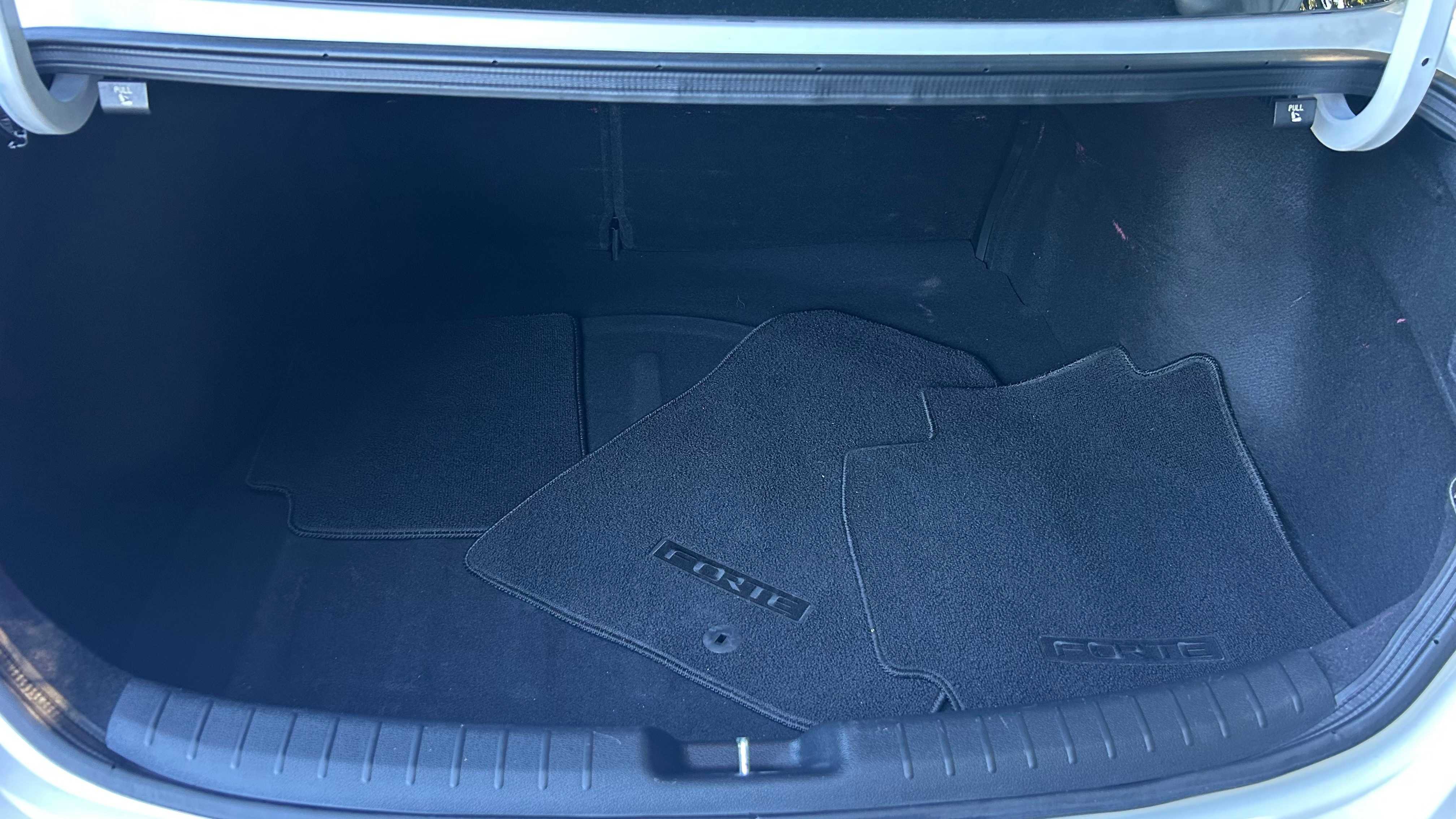 Used 2023 Kia Forte GT-Line w/ GT-Line Technology Package image 27