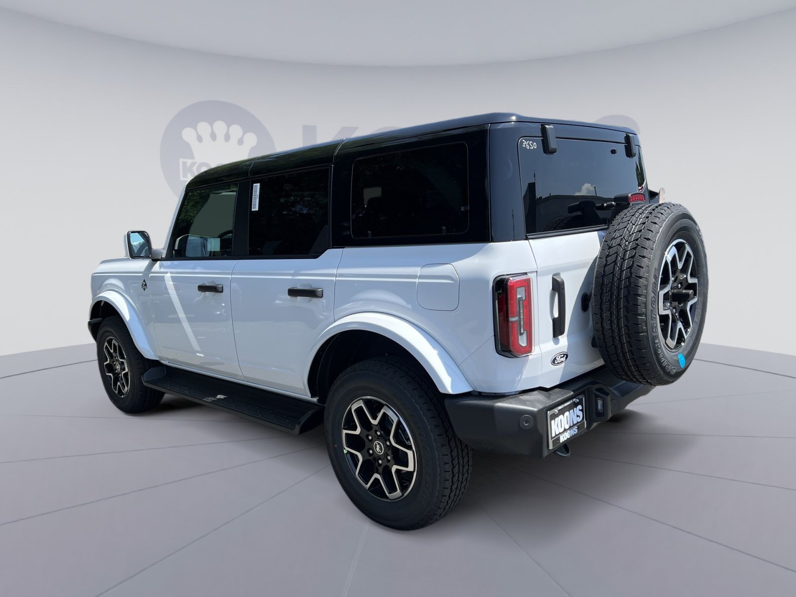 New 2026 Ford Bronco Outer Banks AWD/4WD image 8