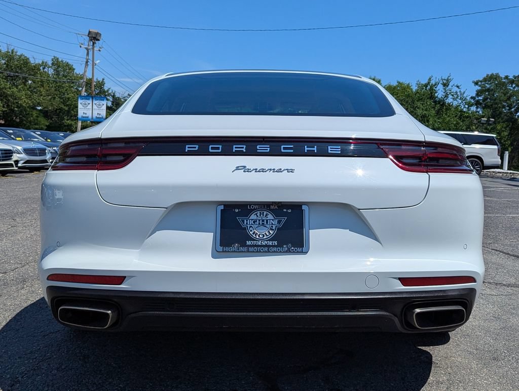 Used 2018 Porsche Panamera RWD image 9