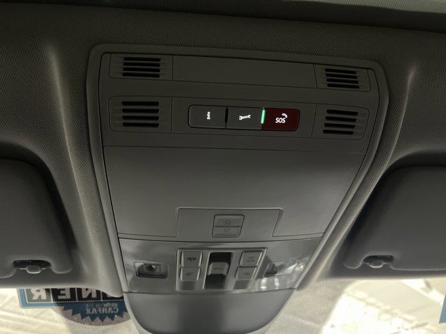 Certified 2023 Volkswagen Taos SEL image 34