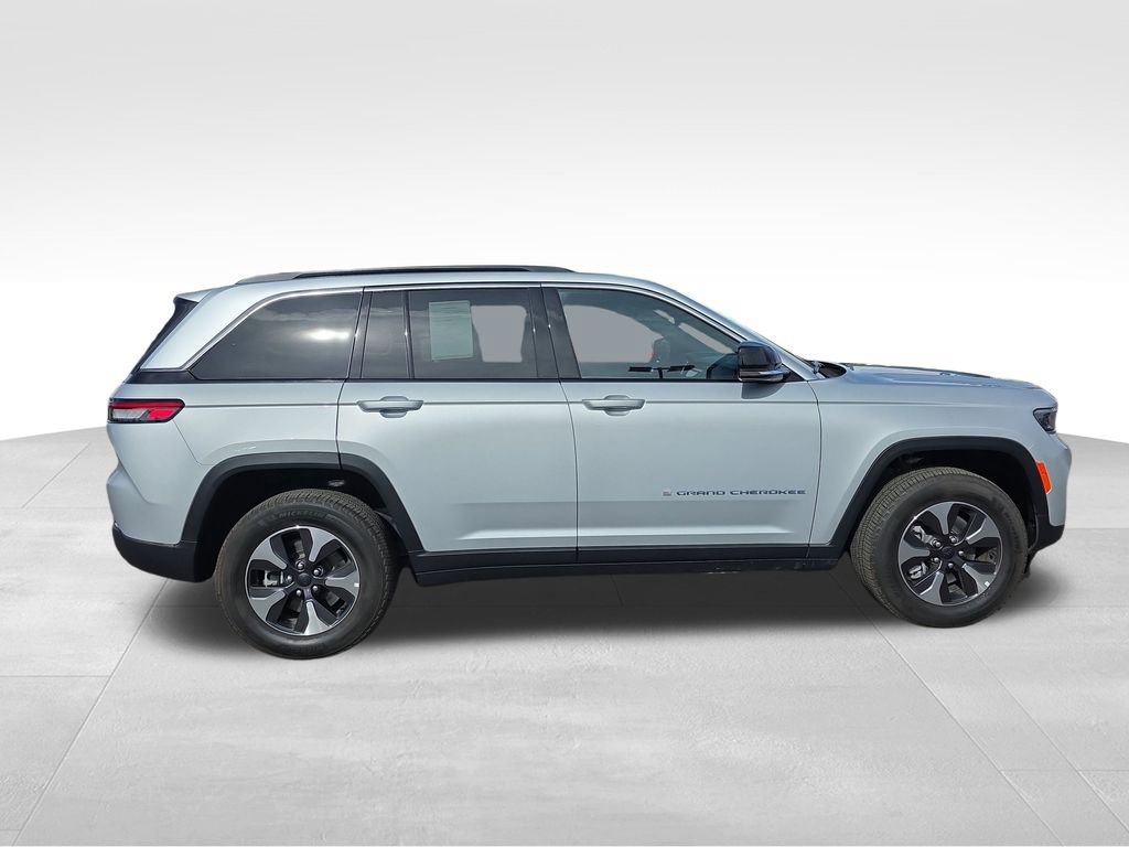 Used 2025 Jeep Grand Cherokee Limited 4xe w/ Trailer Tow Package image 36