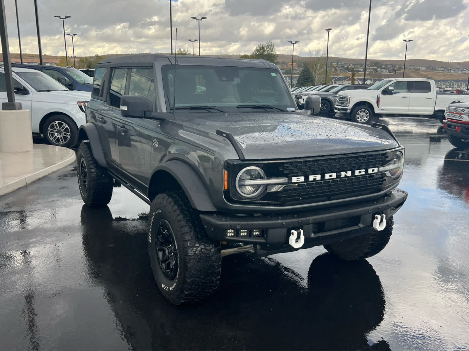 Certified 2022 Ford Bronco Wildtrak AWD/4WD image 4