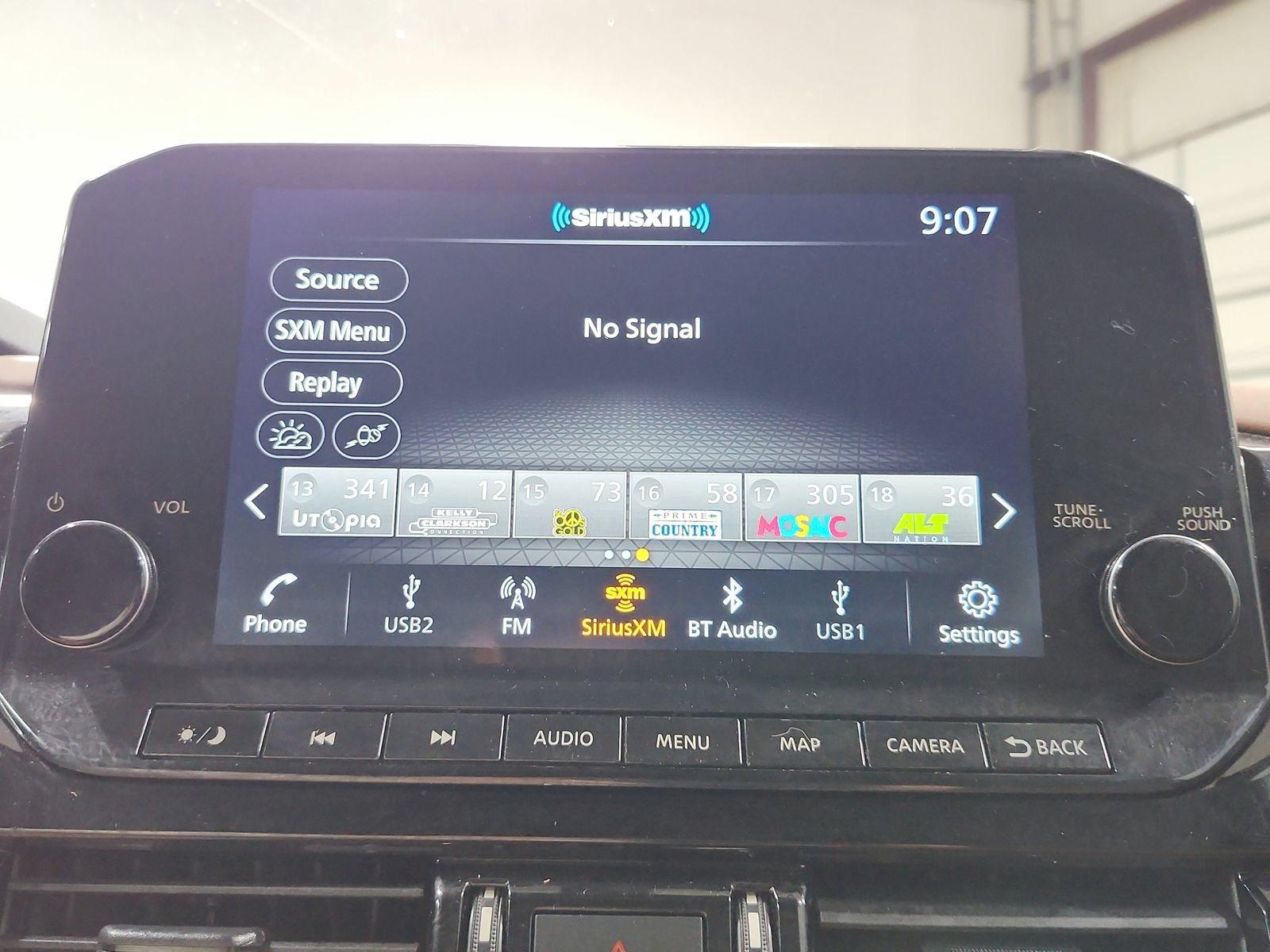 Used 2023 Nissan Pathfinder Platinum w/ Cargo Package AWD/4WD image 28