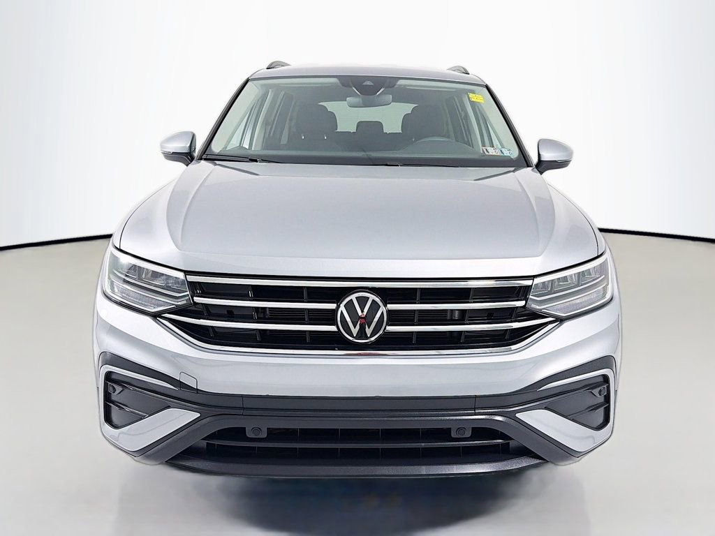Used 2024 Volkswagen Tiguan S AWD/4WD image 2