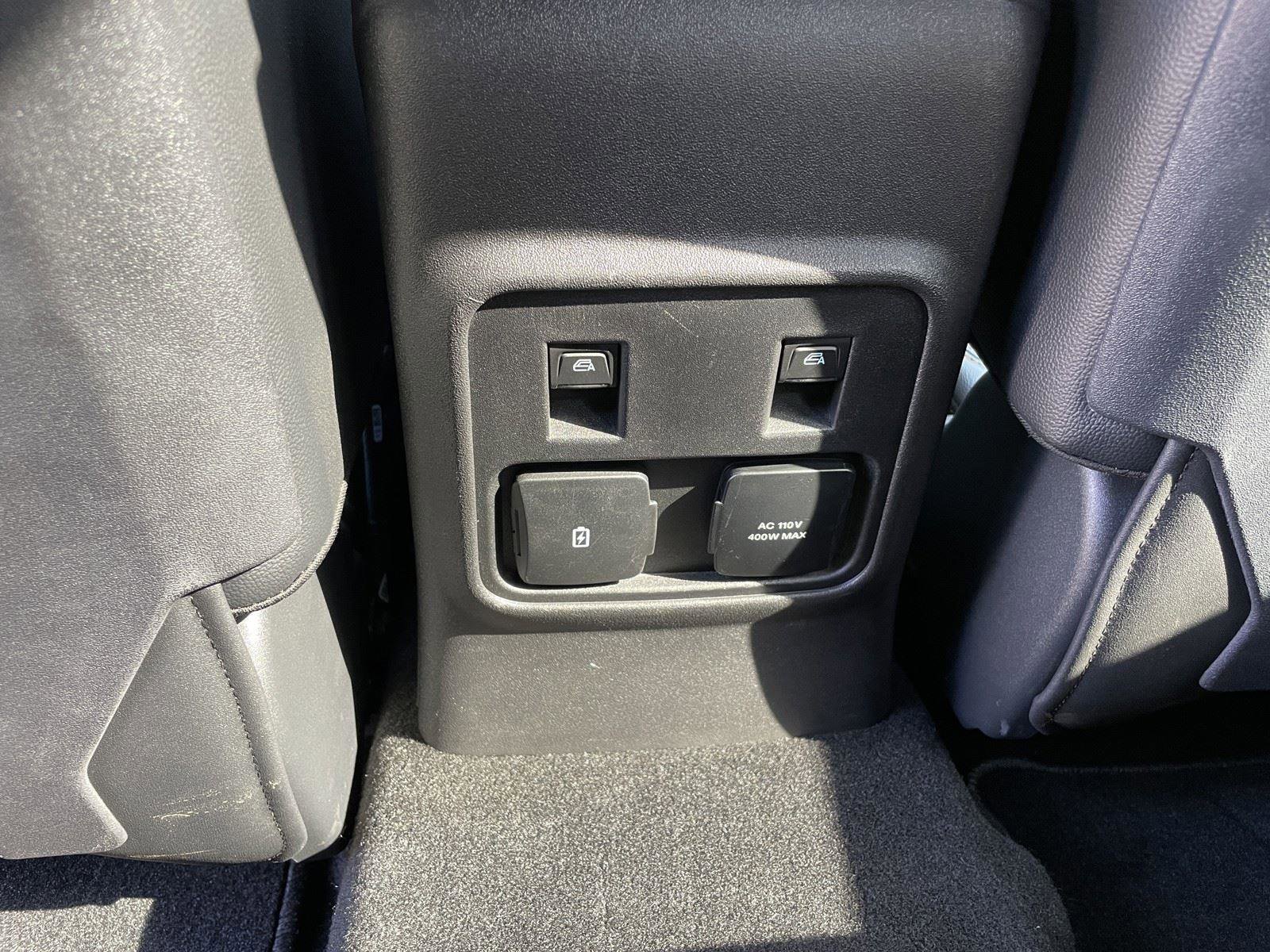 Used 2024 Ford Bronco Badlands image 37