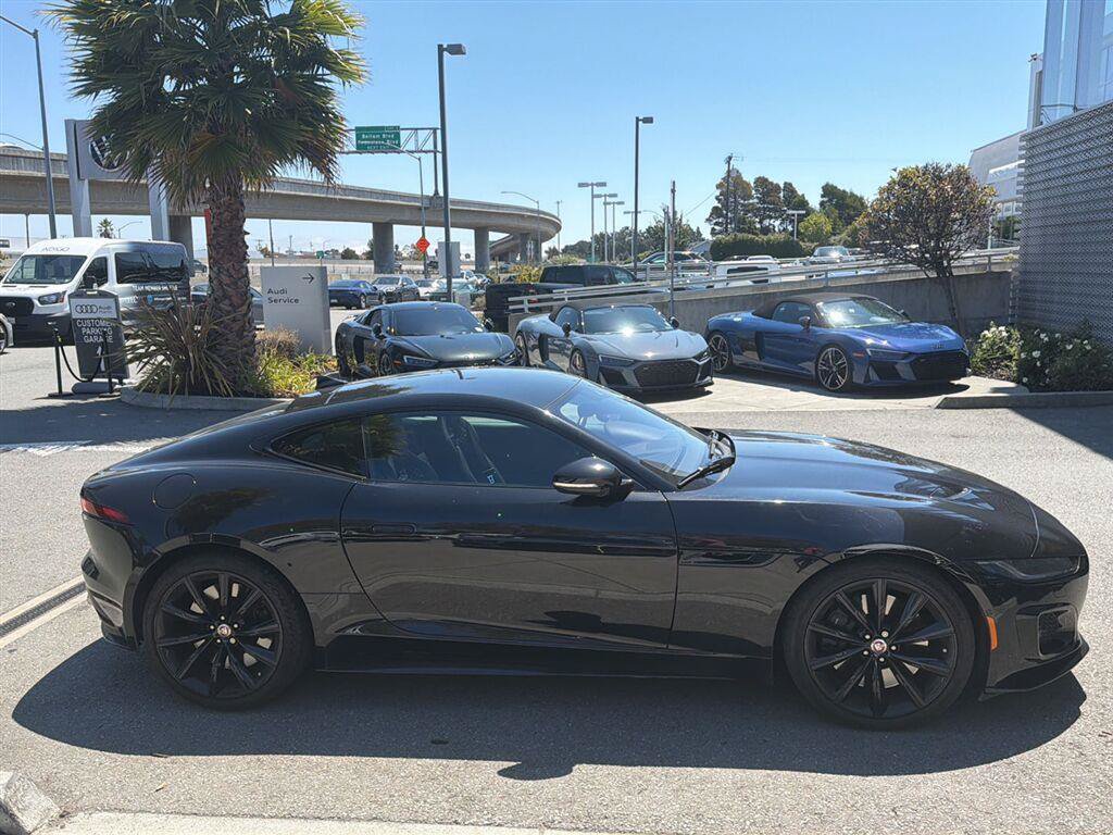 Used 2021 Jaguar F-TYPE R AWD/4WD image 5