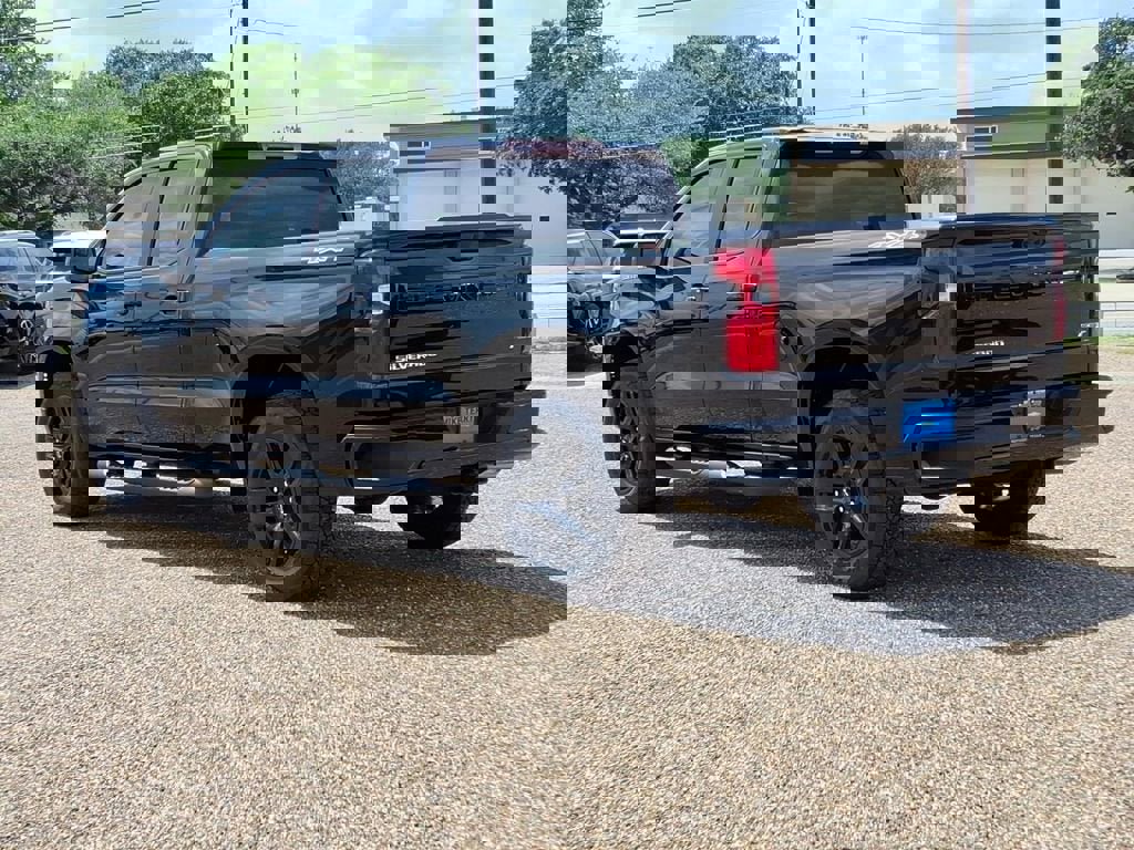 New 2026 Chevrolet Silverado 1500 RST w/ RST Select Package AWD/4WD image 3