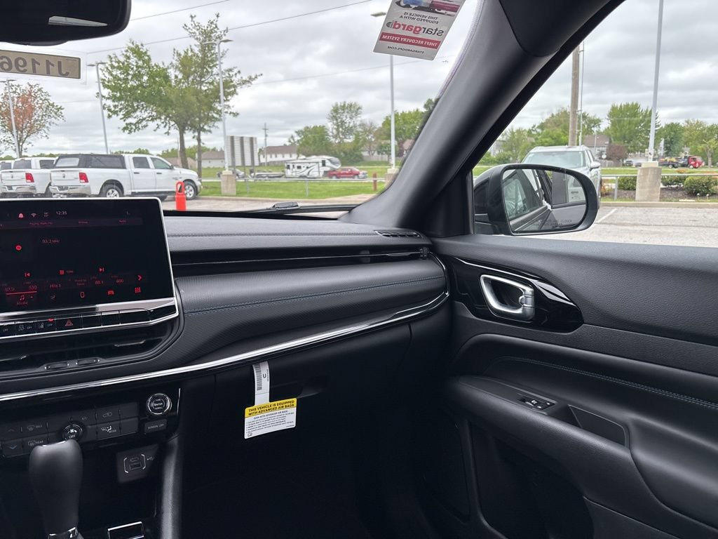 New 2026 Jeep Compass Latitude AWD/4WD image 47