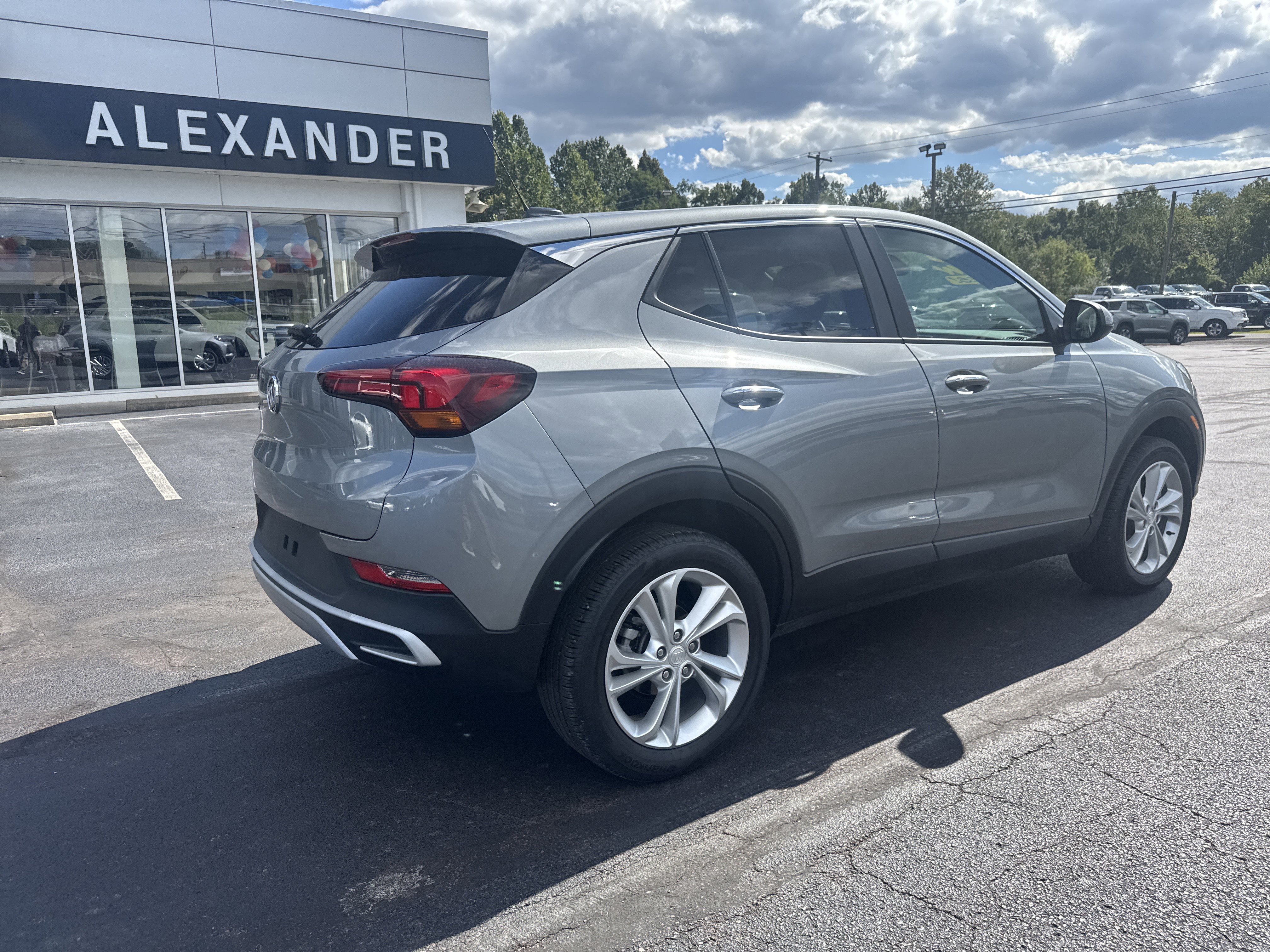 Used 2023 Buick Encore GX Preferred w/ Cold Weather Comfort Package image 3