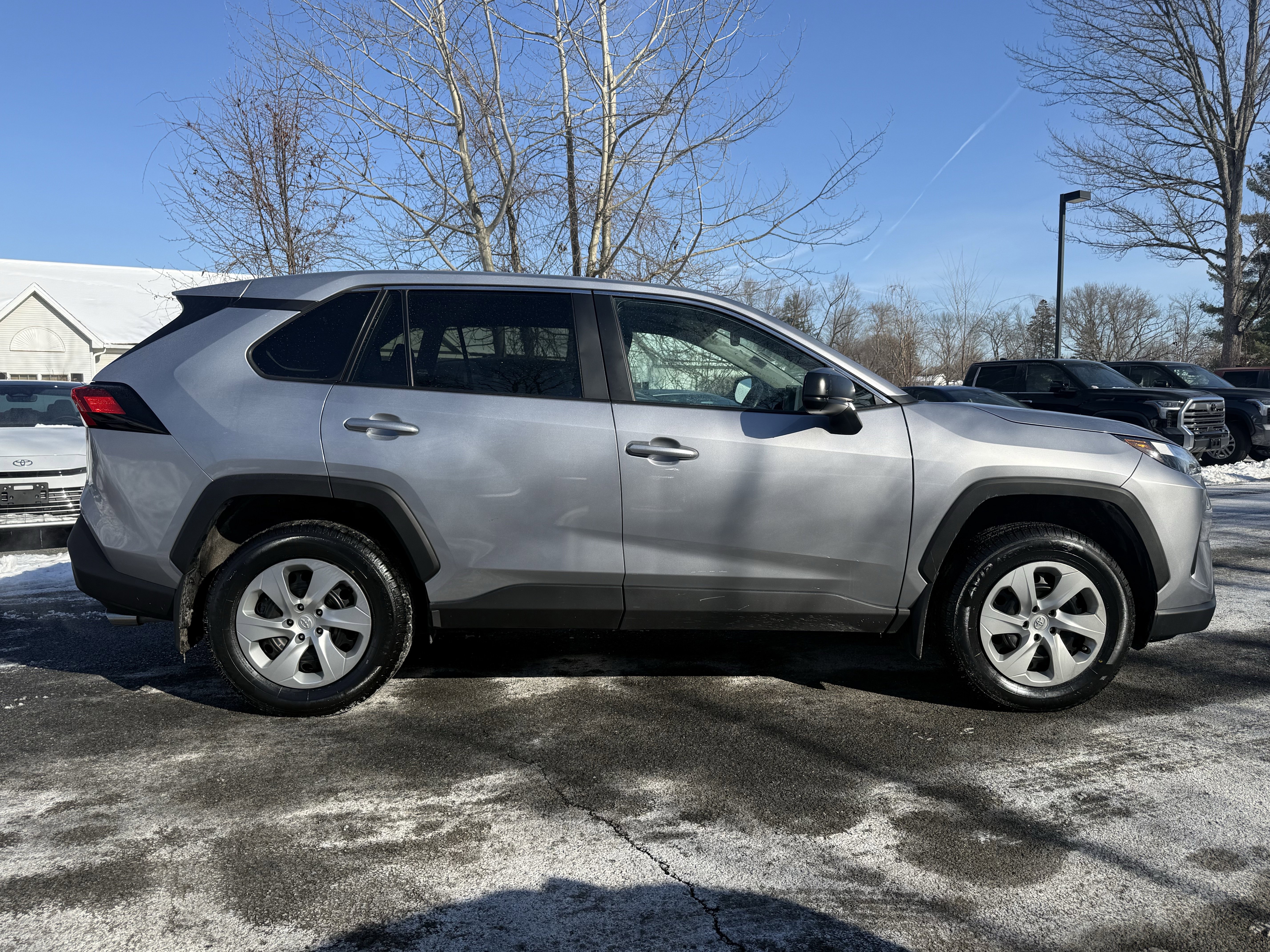 Used 2024 Toyota RAV4 LE image 9