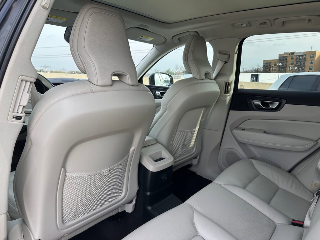 Used 2023 Volvo XC60 T8 Plus image 26