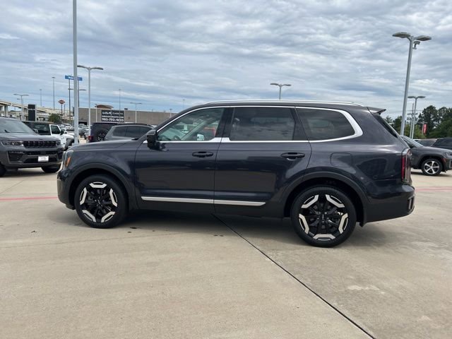 Used 2025 Kia Telluride EX w/ EX Captain's Chair Package AWD/4WD image 5