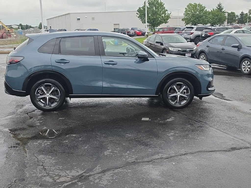 Used 2025 Honda HR-V EX-L image 8