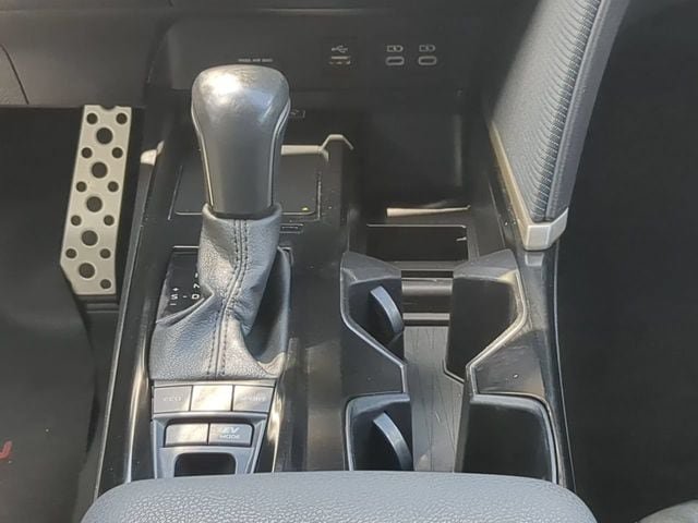 Used 2025 Toyota Camry SE FWD image 17