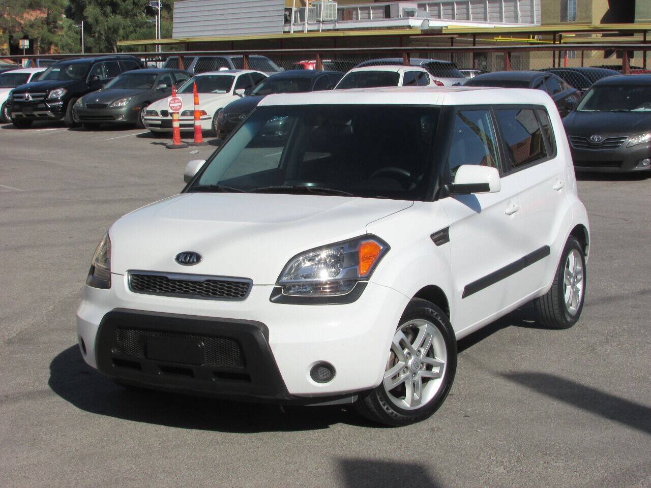 Used 2011 Kia Soul + w/ Audio Pkg FWD image 4