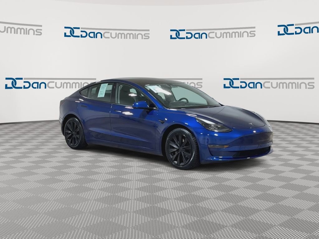 Used 2022 Tesla Model 3 image 2
