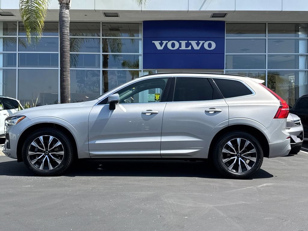 Certified 2023 Volvo XC60 B5 Core w/ Climate Package AWD/4WD image 2