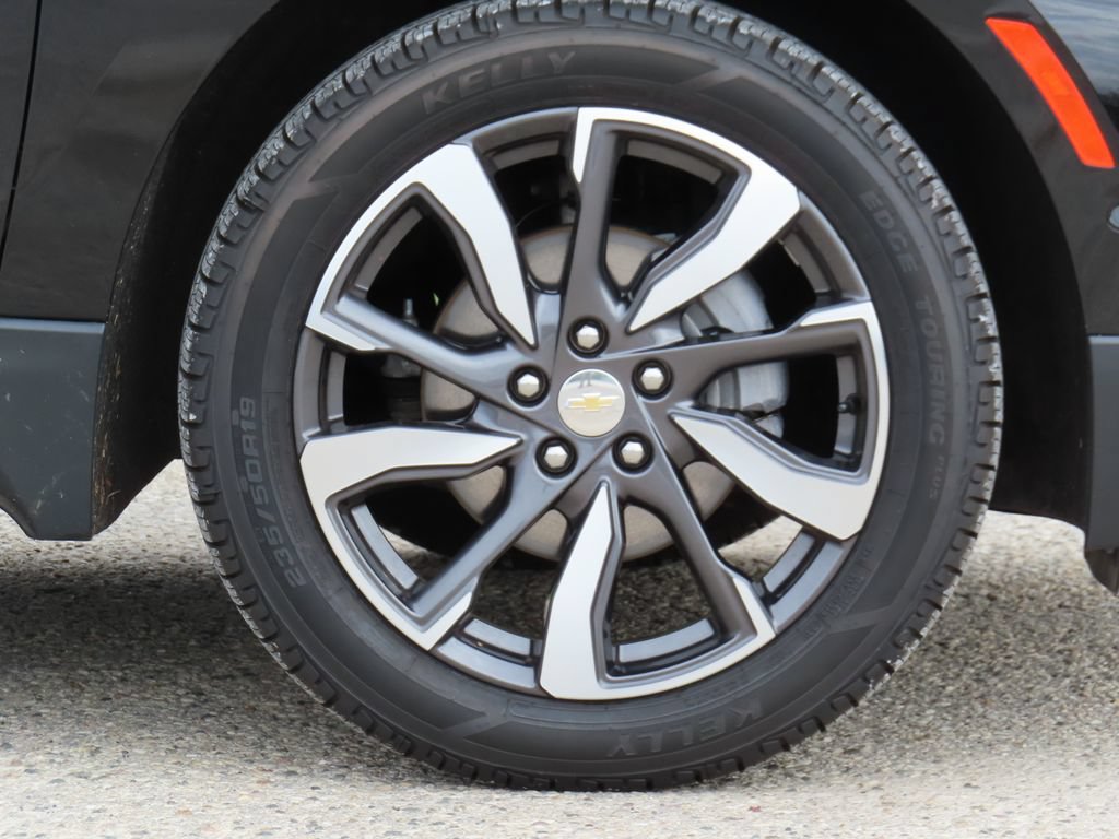 Used 2023 Chevrolet Equinox Premier AWD/4WD image 14