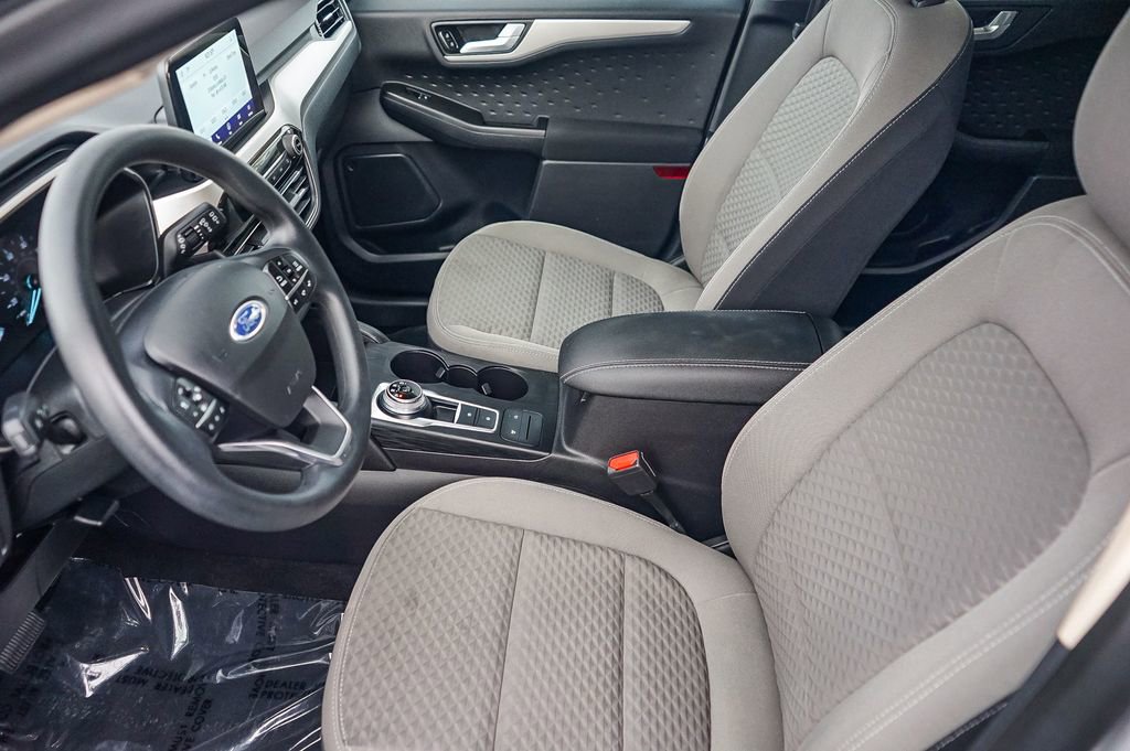 Used 2020 Ford Escape SE image 20