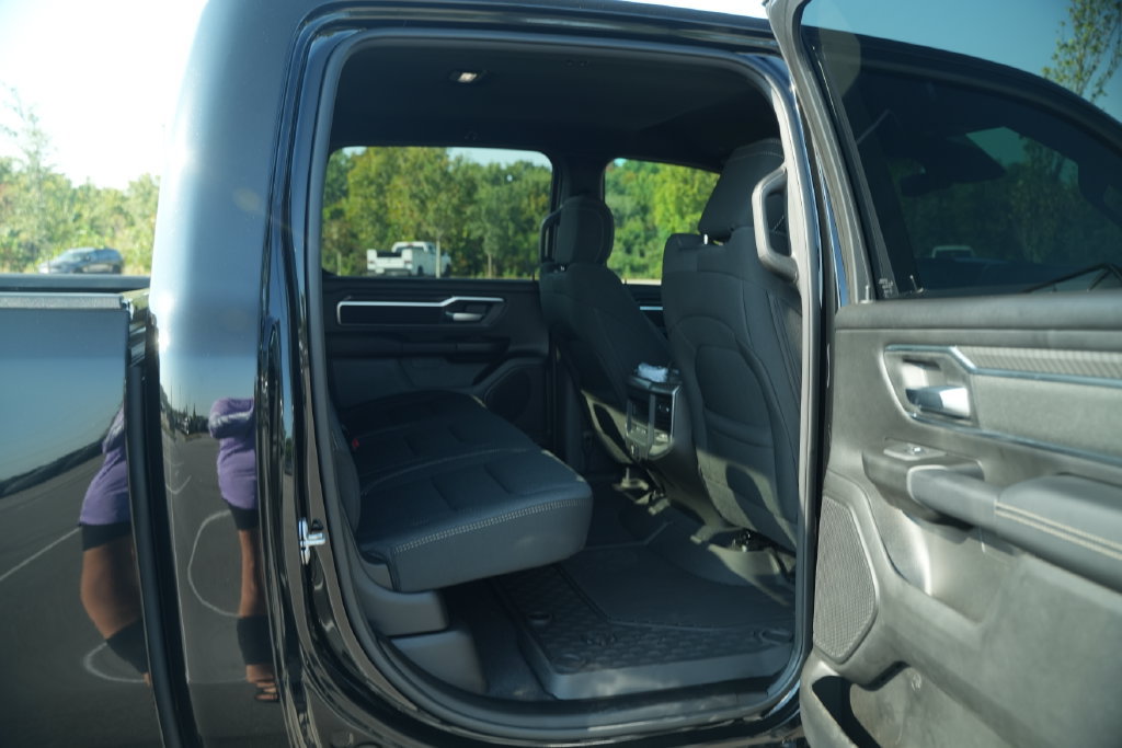 New 2026 RAM 1500 Big Horn AWD/4WD image 19