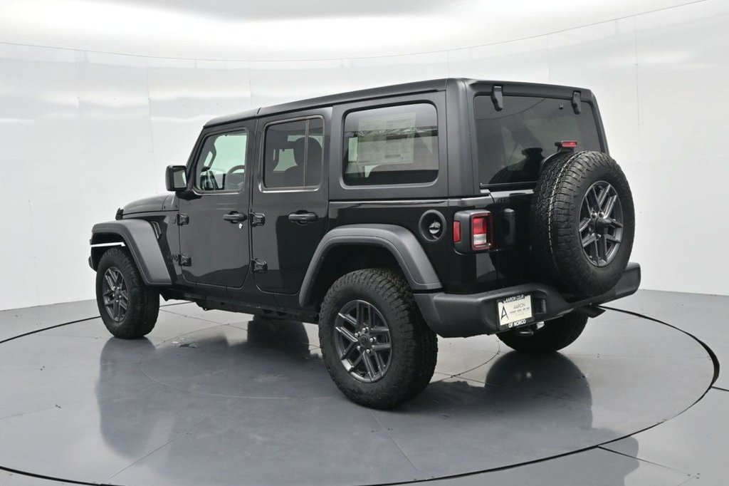 Used 2024 Jeep Wrangler Unlimited Sport AWD/4WD image 28