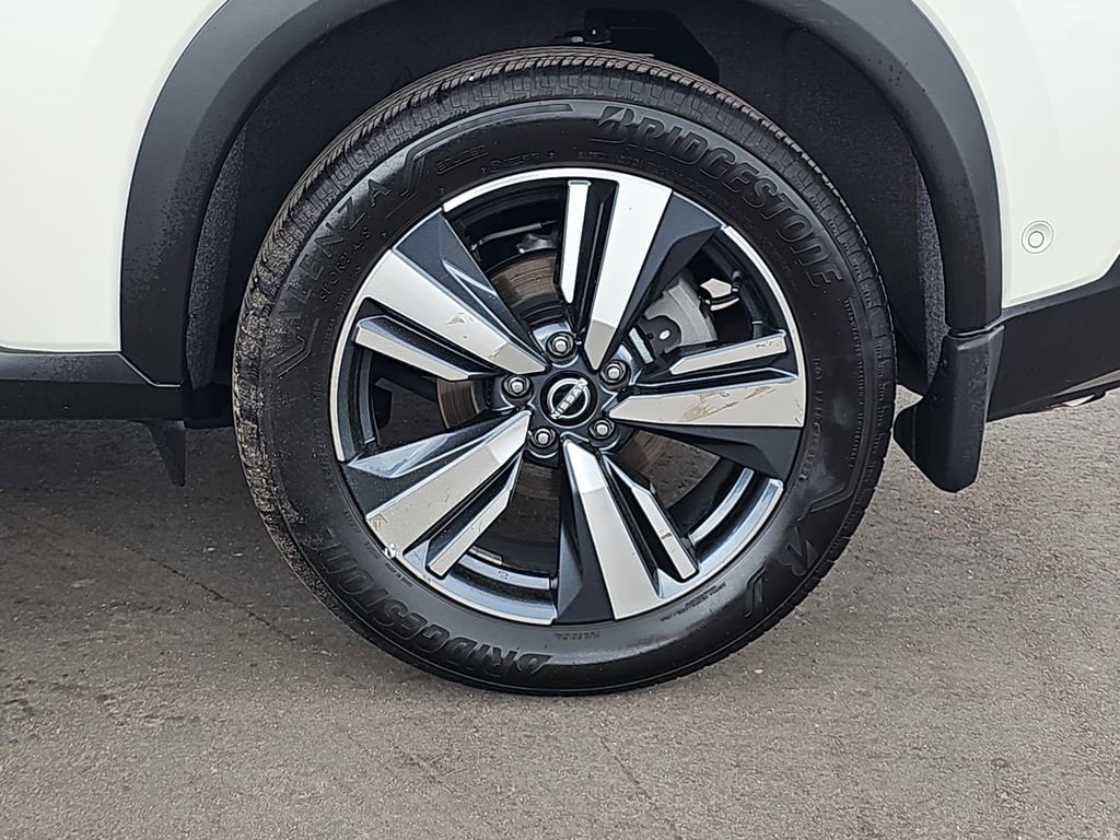 Used 2023 Nissan Rogue Platinum w/ Platinum Premium Package image 37