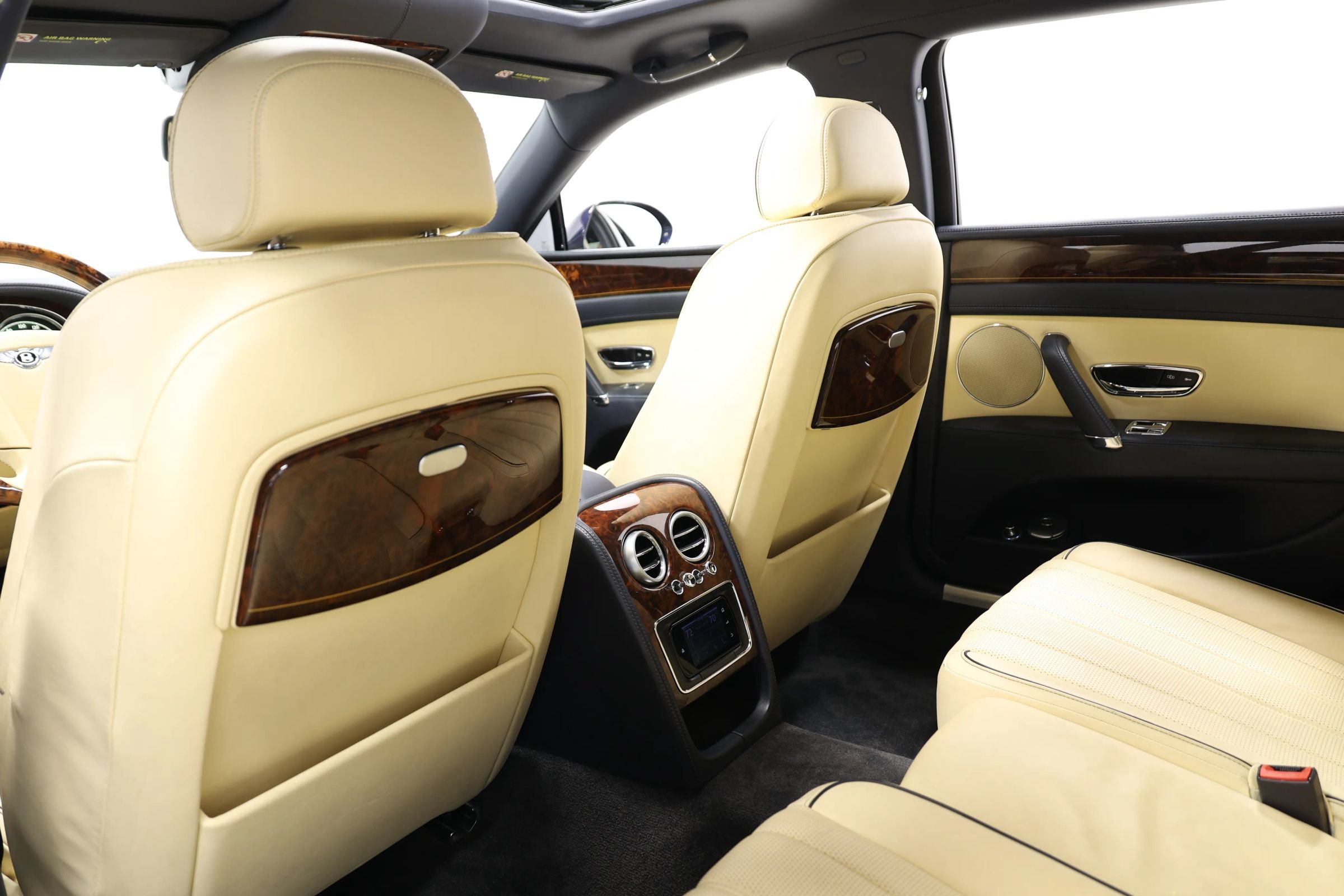 Used 2015 Bentley Flying Spur V8 AWD/4WD image 54