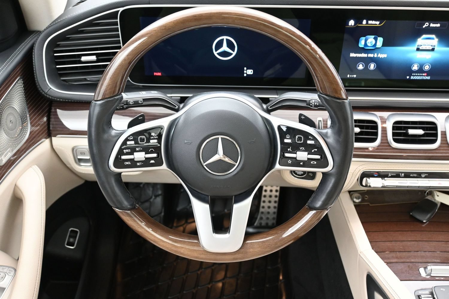 Used 2022 Mercedes-Benz GLS 450 4MATIC image 16