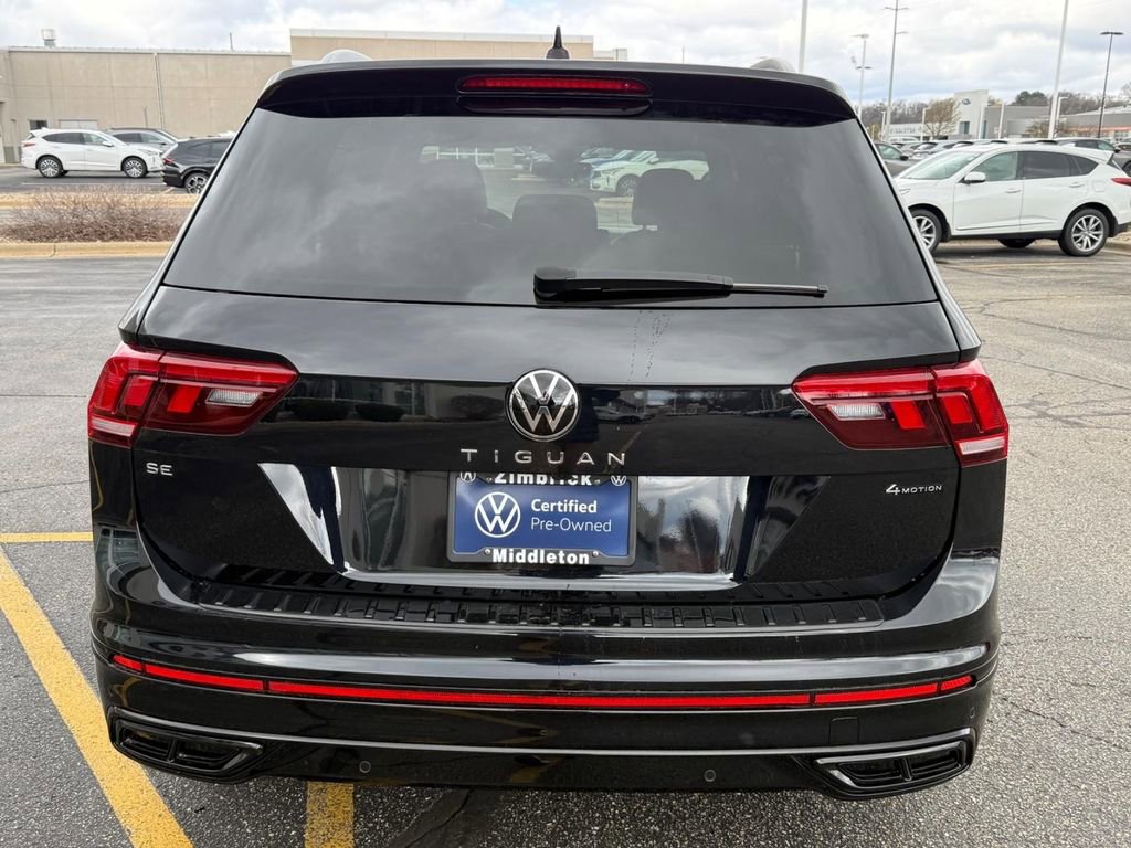 Used 2023 Volkswagen Tiguan SE R-Line AWD/4WD image 4