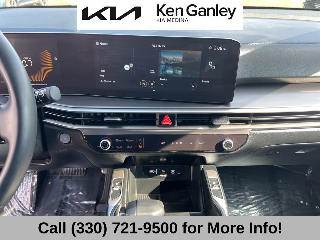 Certified 2025 Kia Sorento S w/ Panoramic Sunroof Package image 36