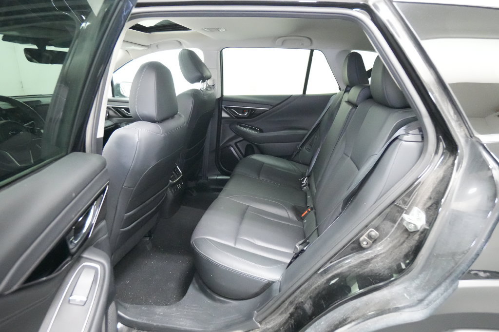 Used 2024 Subaru Outback Limited AWD/4WD image 21