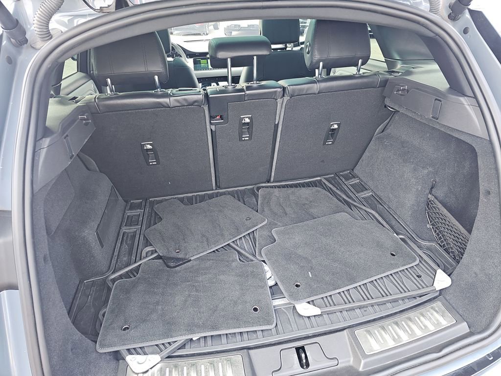 Used 2020 Land Rover Range Rover Evoque First Edition image 22