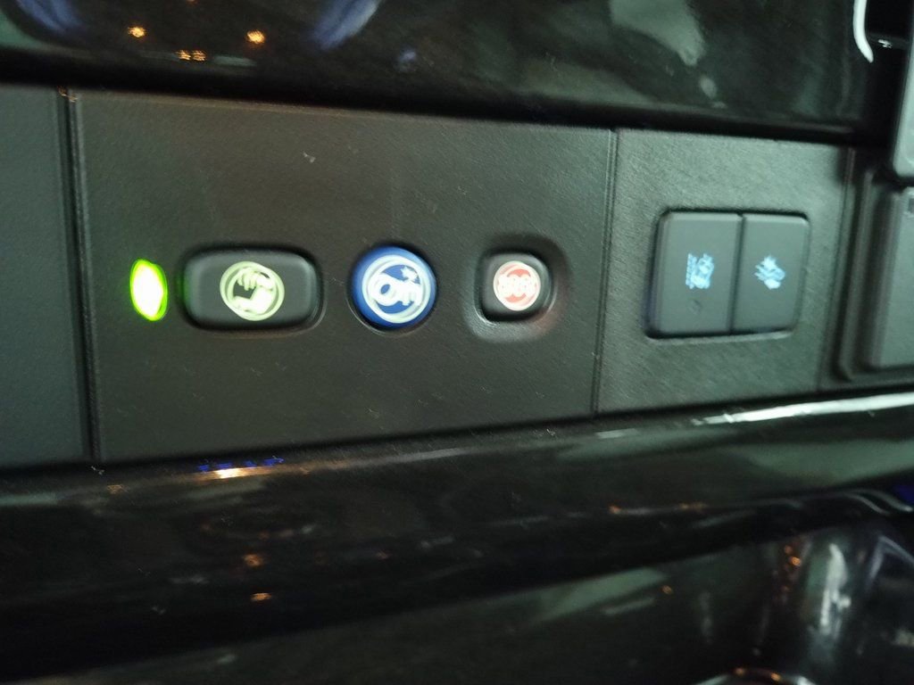 Used 2020 Chevrolet Express 2500 Extended w/ Enhanced Convenience Package image 31