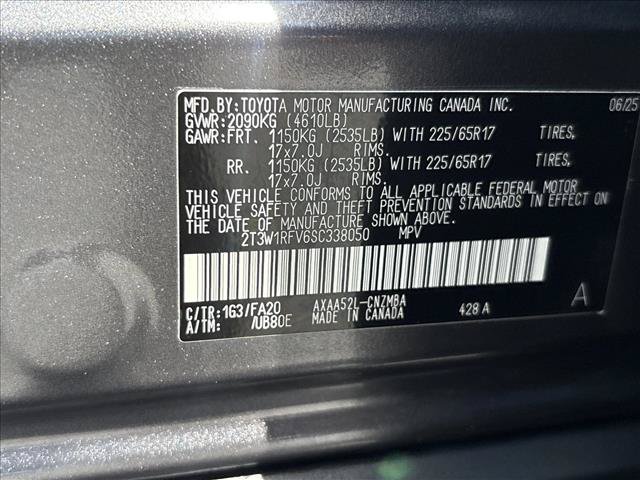 Certified 2025 Toyota RAV4 XLE FWD image 27