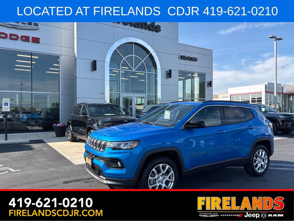Used 2024 Jeep Compass Latitude w/ Sun and Sound Group