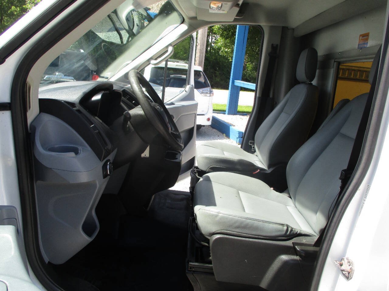 Used 2015 Ford Transit 350 156 DRW w/ Exterior Upgrade Package RWD image 10